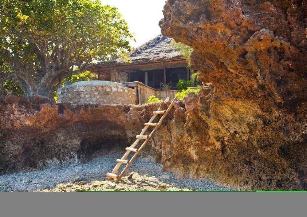 Azura Quilalea Island Hotell Exteriör bild