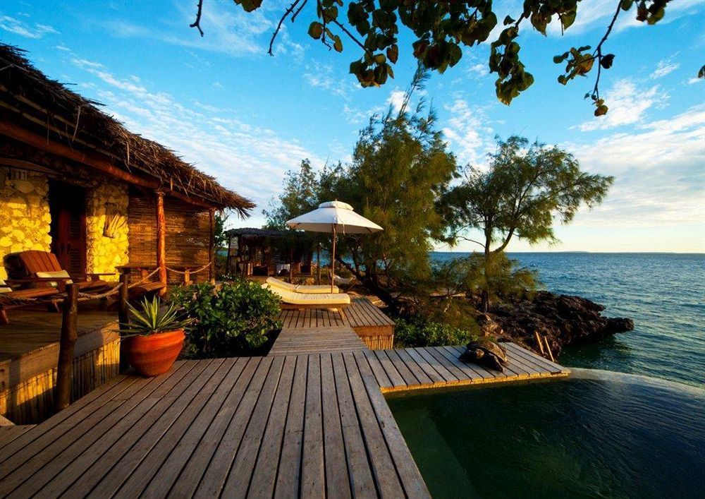 Azura Quilalea Island Hotell Exteriör bild